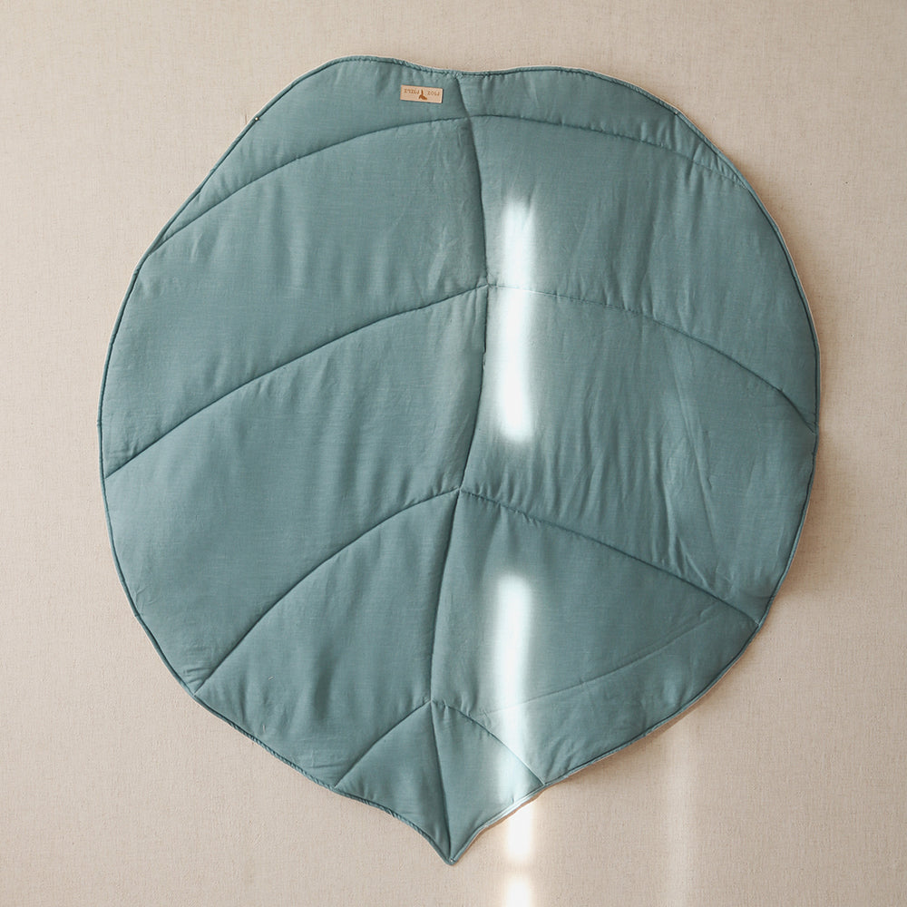 Leaf Play Mat, Green Linen The Cosy Nursery